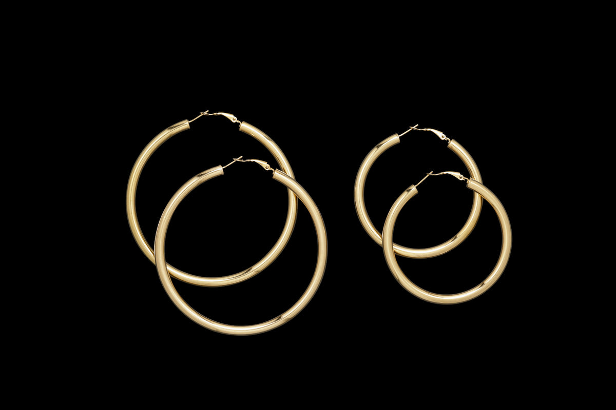 THE GOLD HOOP